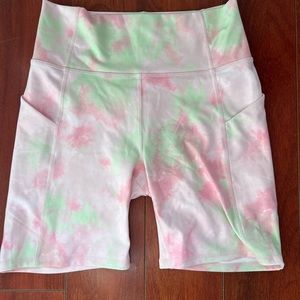 Fabletics 7” biker shorts